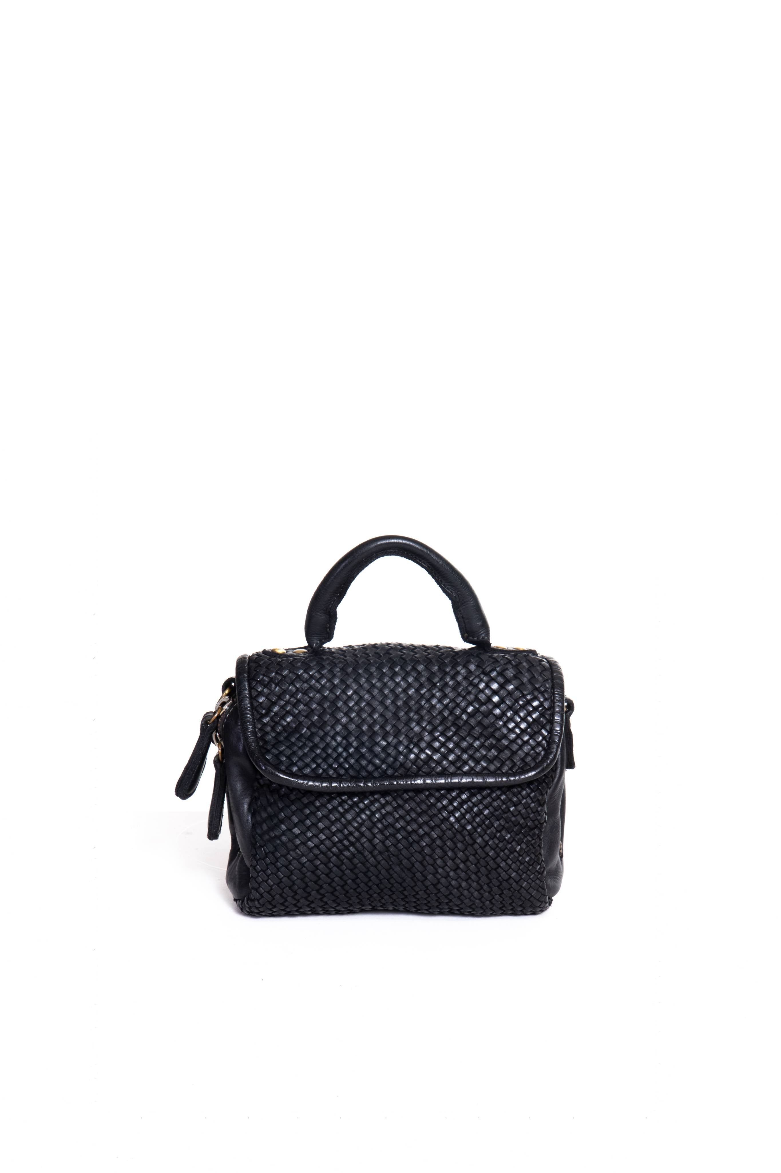 Florence Satchel Piccola nera in pelle intrecciata vista frontale