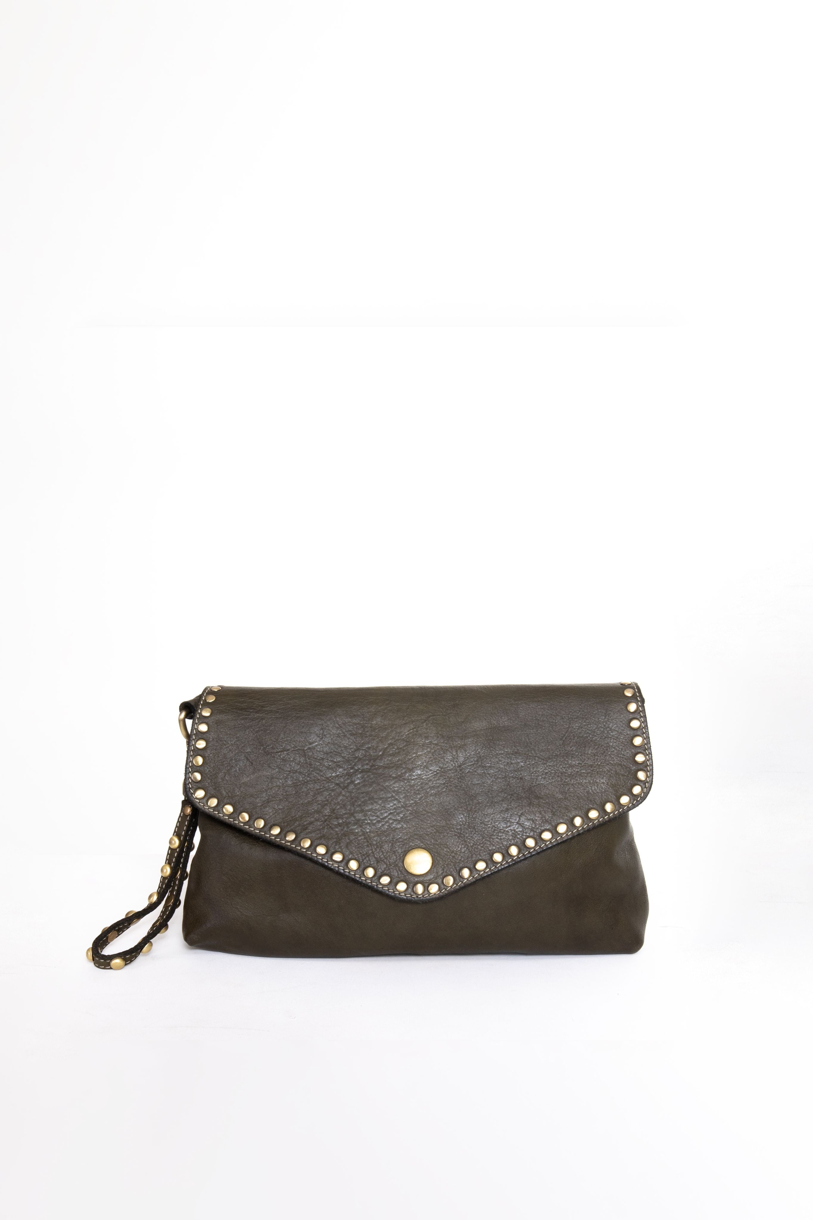 La Busta pochette donna in pelle verde con borchie vista frontale