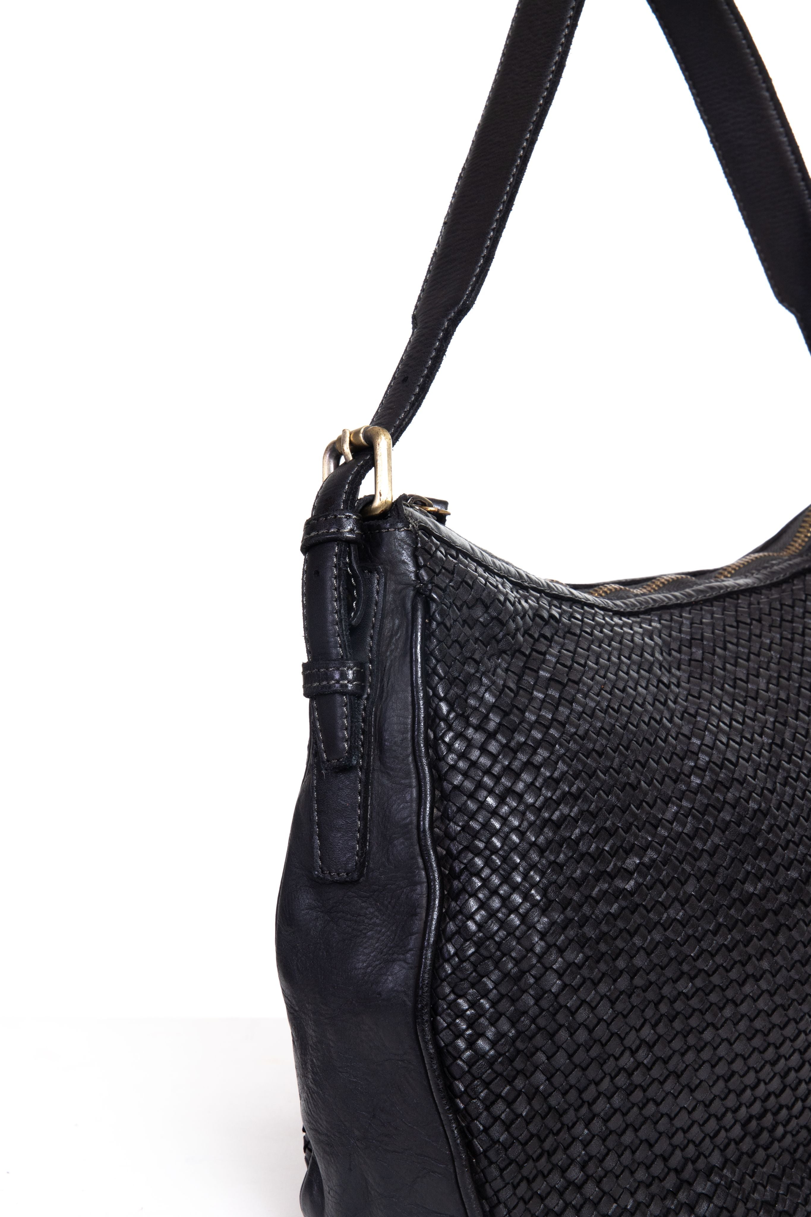 Dettaglio pelle intrecciata borsa a tracolla La Rosa color nero