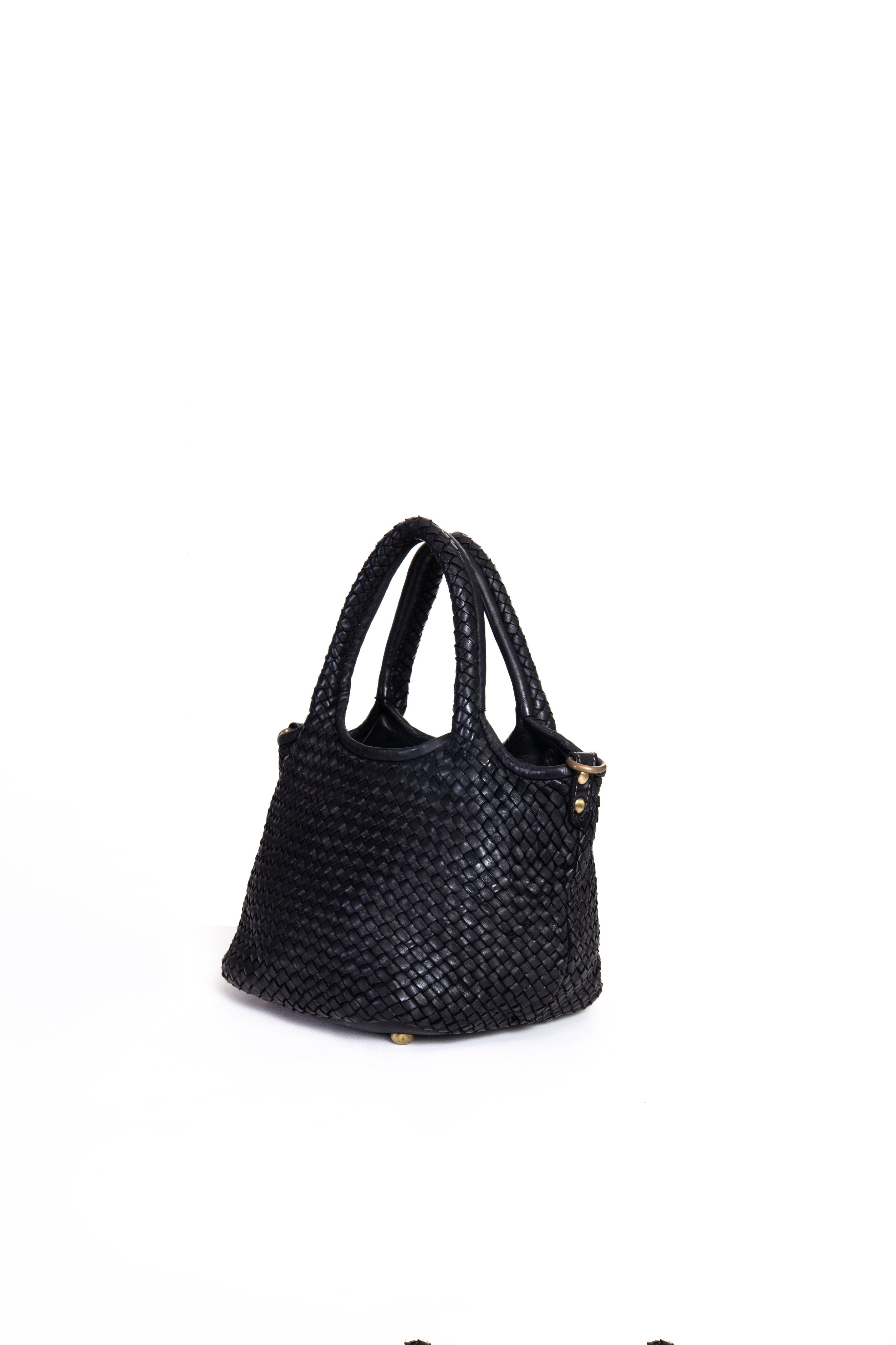 La Nora mini borsa a mano in pelle intrecciata nera vista laterale