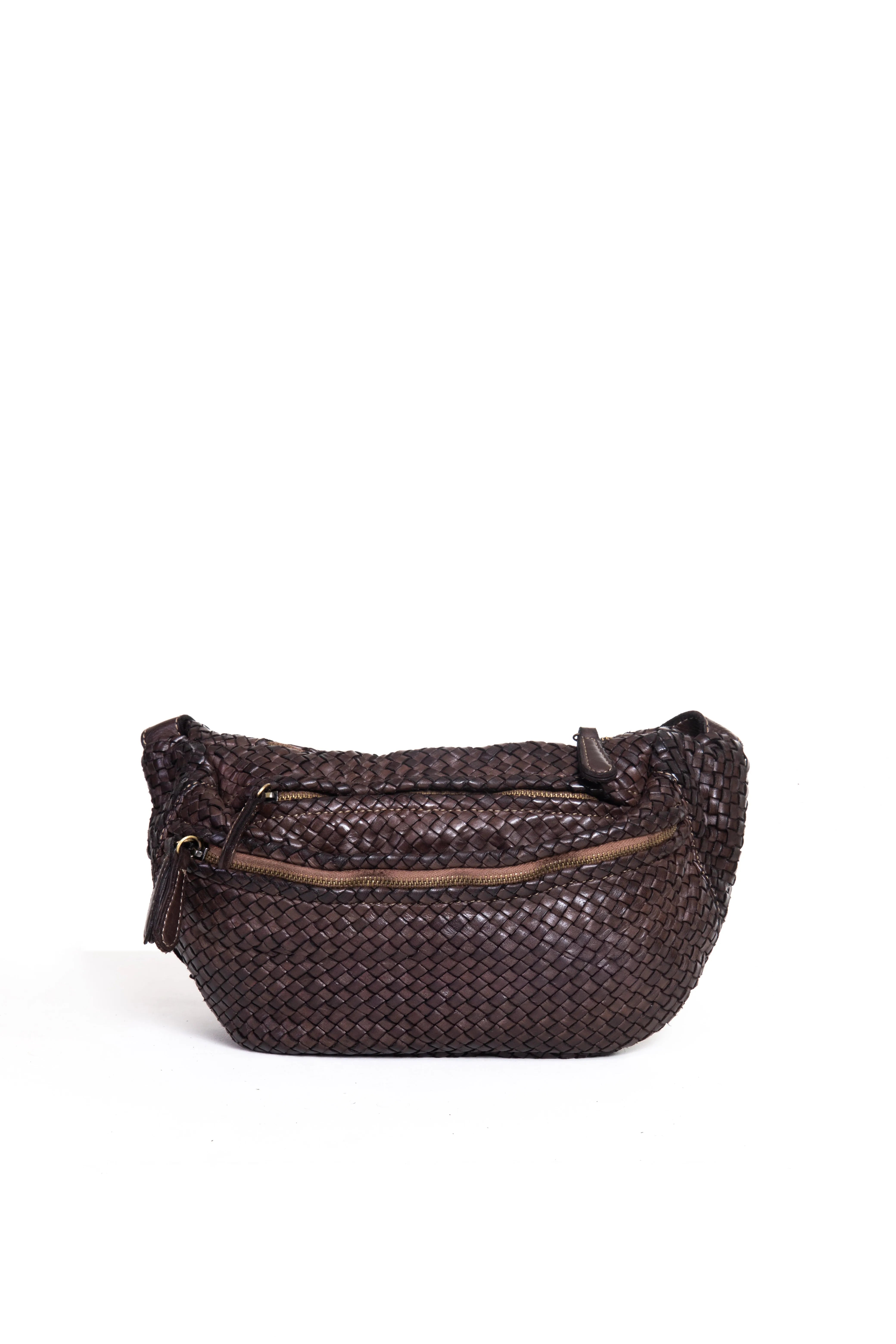 Borsa a tracolla in pelle intrecciata color marrone vista frontale