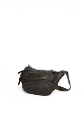 Borsa a tracolla in pelle intrecciata color verde vista laterale